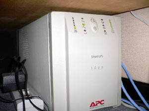 APC UPS SU1000J